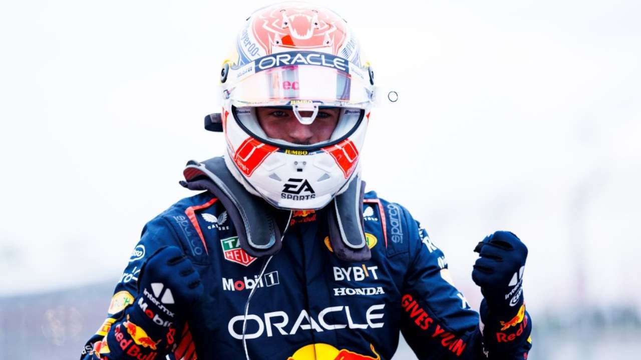 Silverstone, trionfa Verstappen