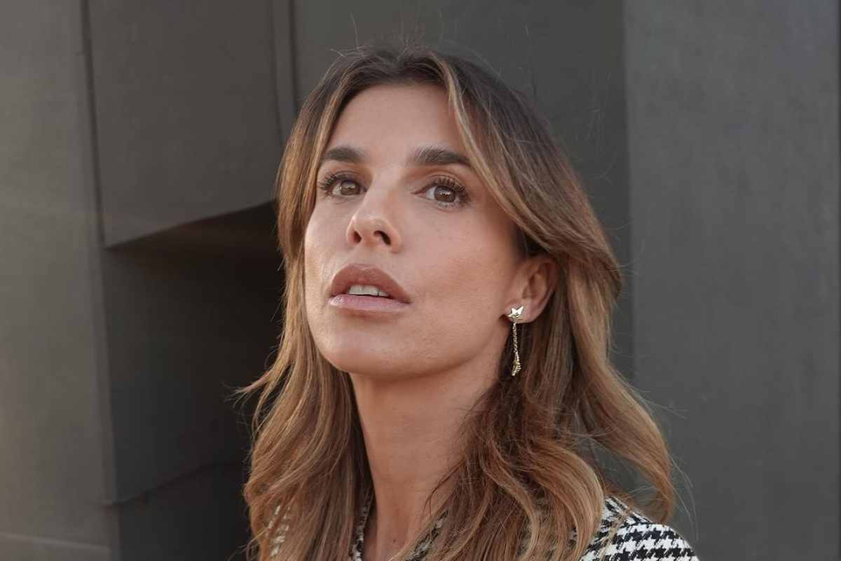 Elisabetta Canalis senza maglia