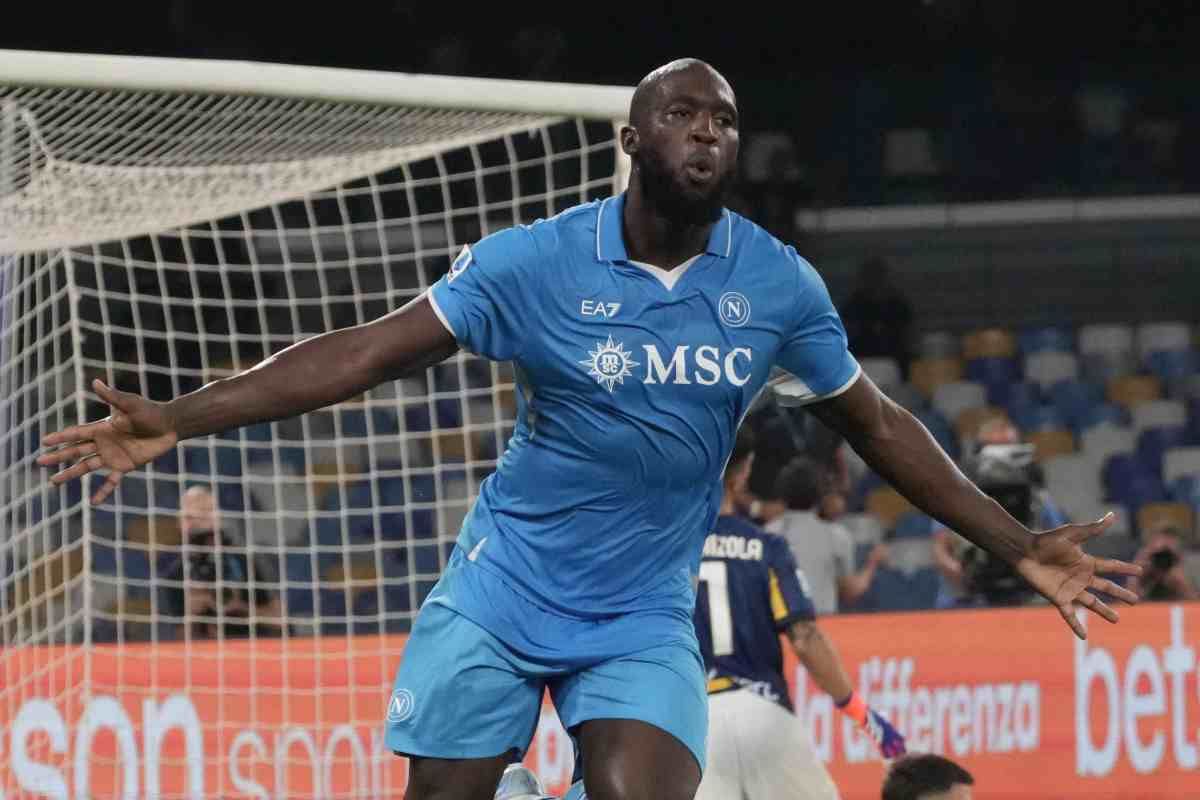 Lukaku sorride alla domanda se il Napoli sia da scudetto, il suo silenzio è un chiaro si