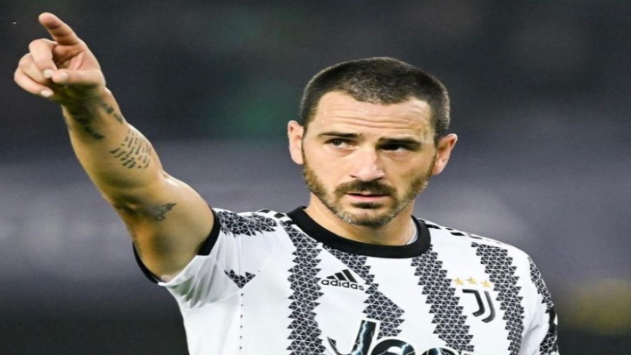 Leonardo Bonucci fumogeno spalti