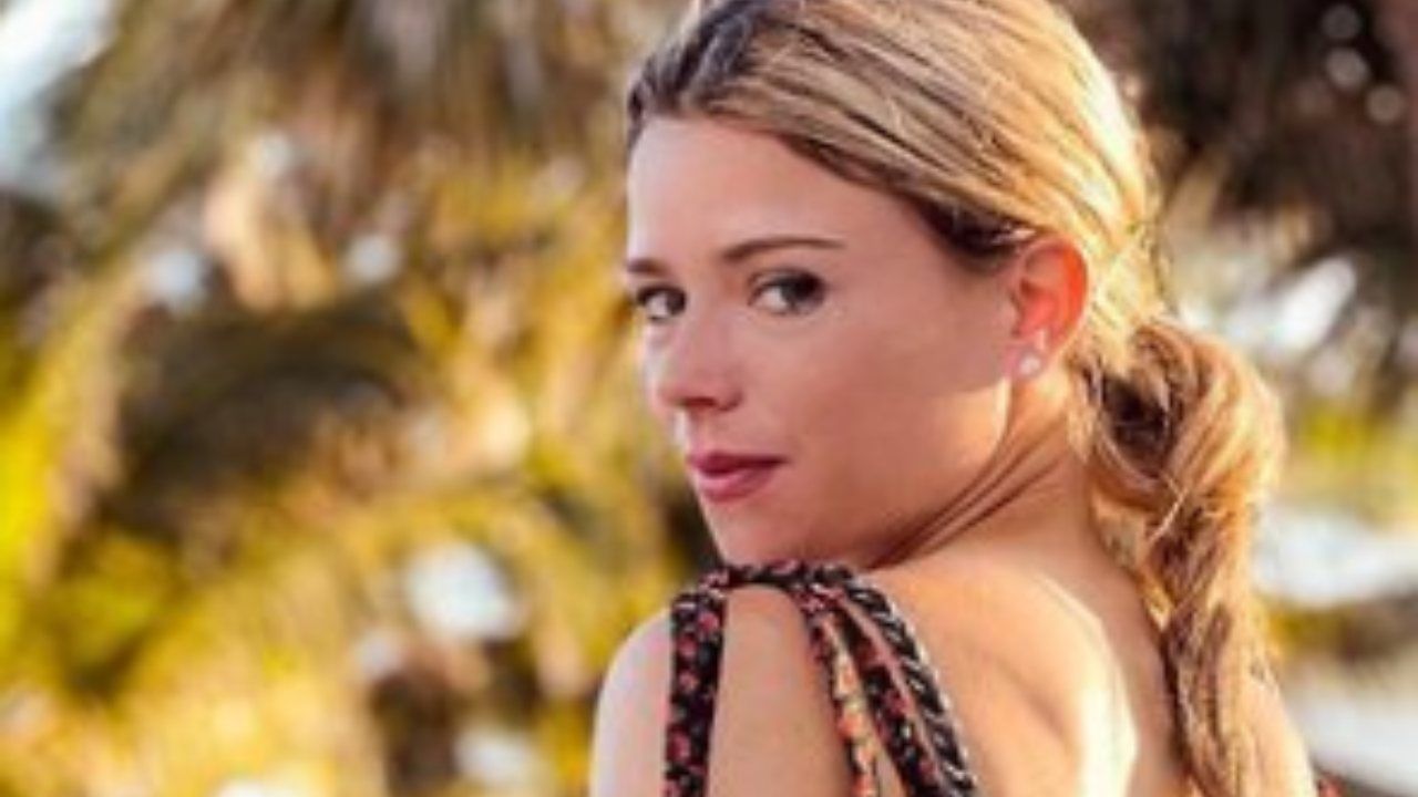 Camila Giorgi capelli sciolti bellezza