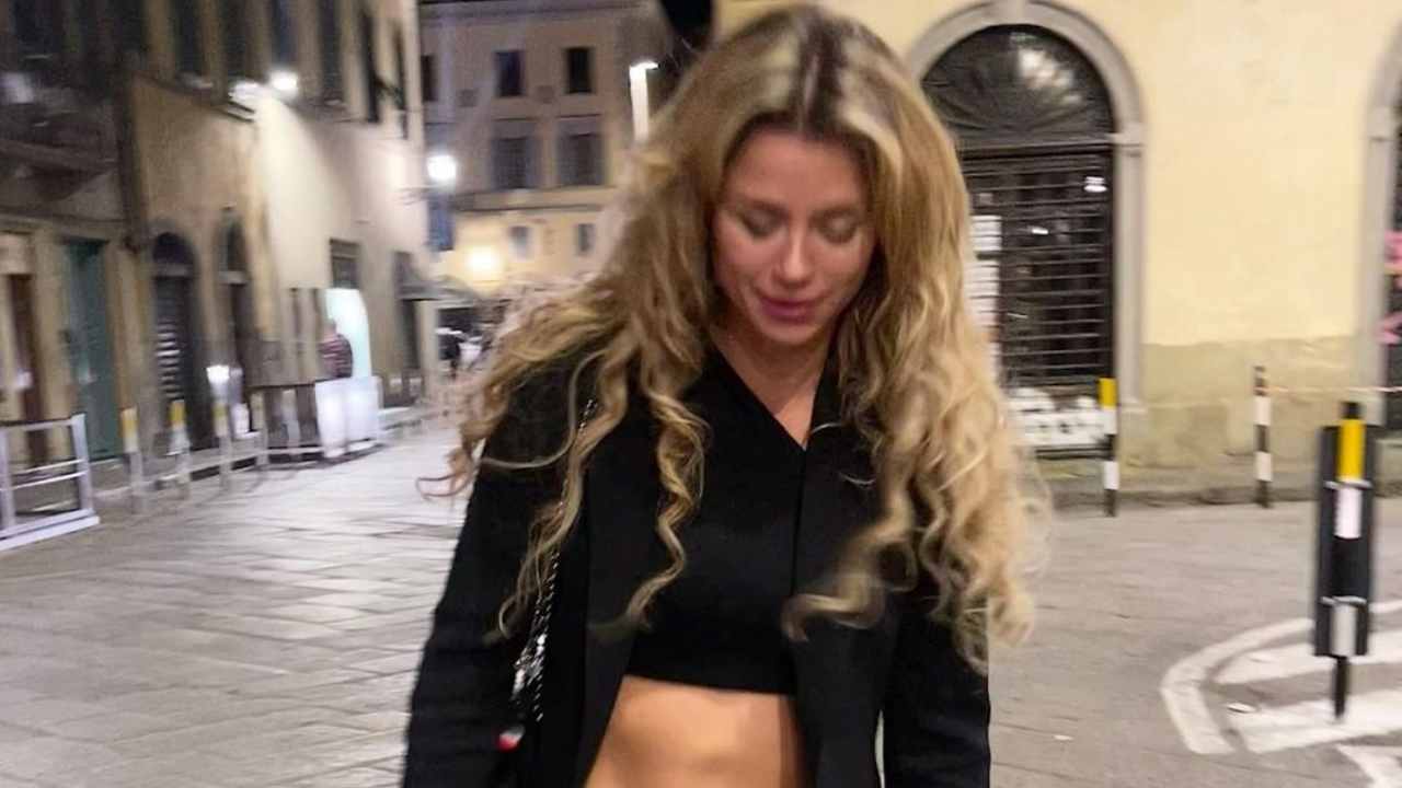 Camila Giorgi tutta scosciata