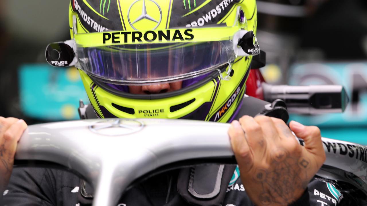 Lewis Hamilton spaventa tifosi