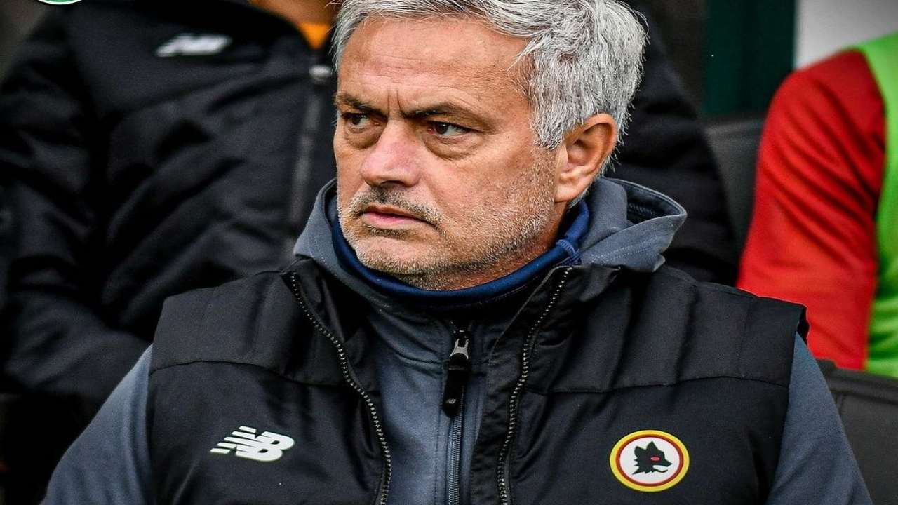 Mourinho caccia Karsdorp