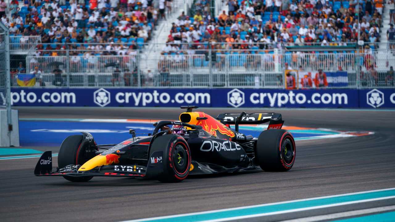 Annuncio Max Verstappen preoccupa Ferrari