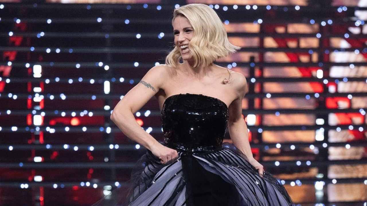 Michelle Hunziker tutto fuori